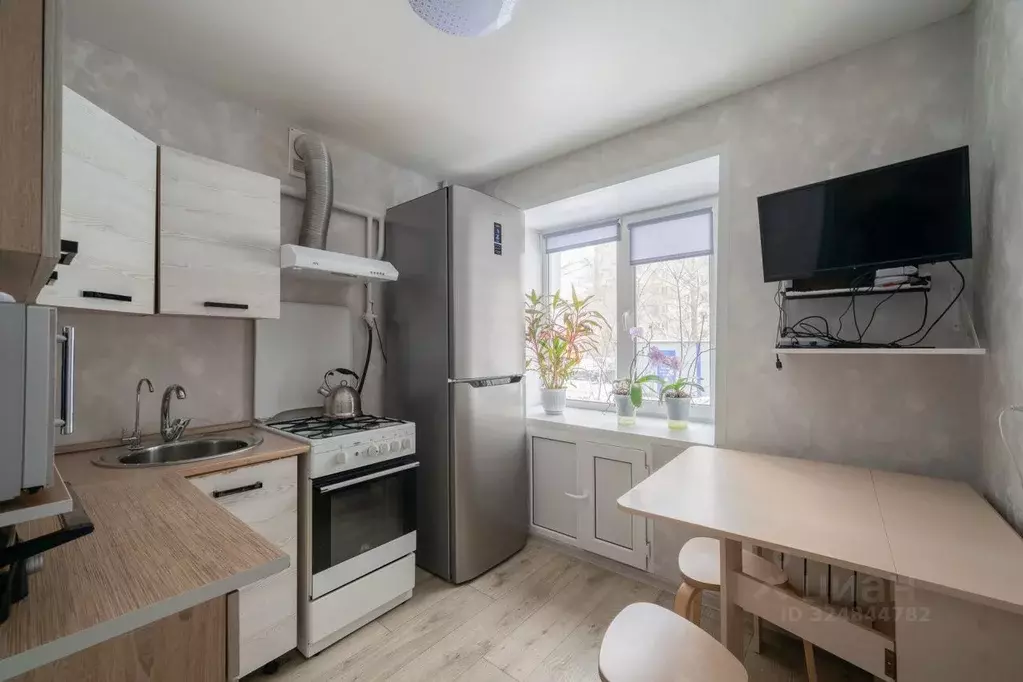 1-к кв. Свердловская область, Екатеринбург ул. Блюхера, 61Б (30.2 м) - Фото 2