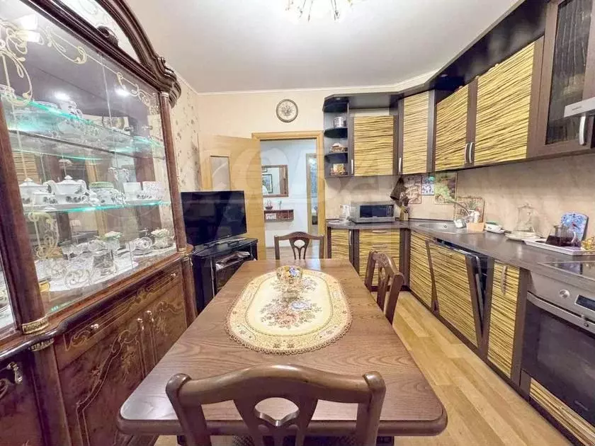 3-к. квартира, 80 м, 7/14 эт. - Фото 0