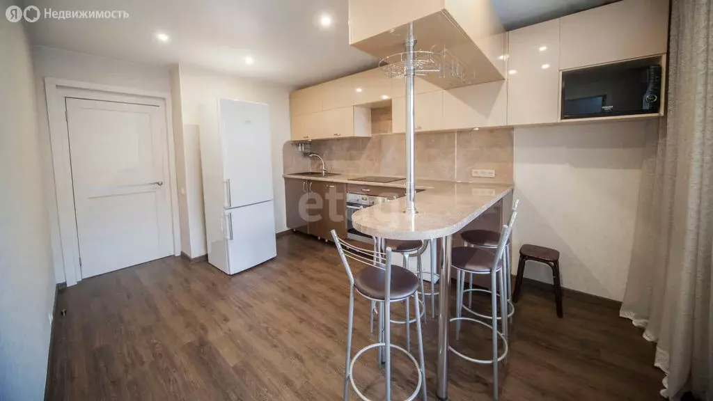 3-комнатная квартира: Благовещенск, Игнатьевское шоссе, 14/5 (79 м) - Фото 1