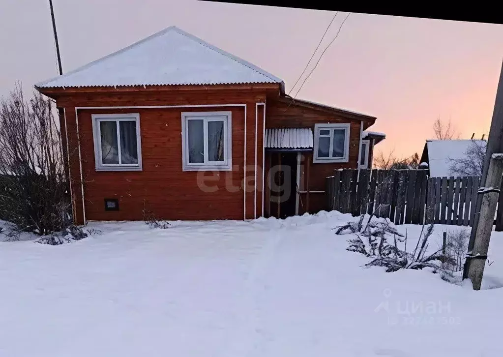 Дом в Владимирская область, Меленковский муниципальный округ, с. ... - Фото 1