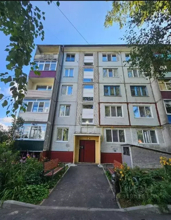3-к кв. Брянская область, Карачев ул. Карла Маркса, 18 (62.0 м) - Фото 0