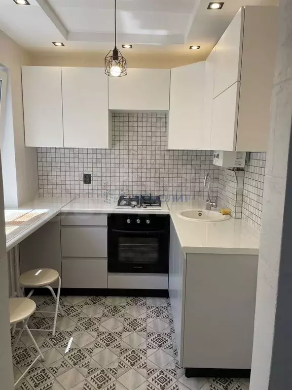 1-к. квартира, 32 м, 5/5 эт. - Фото 0