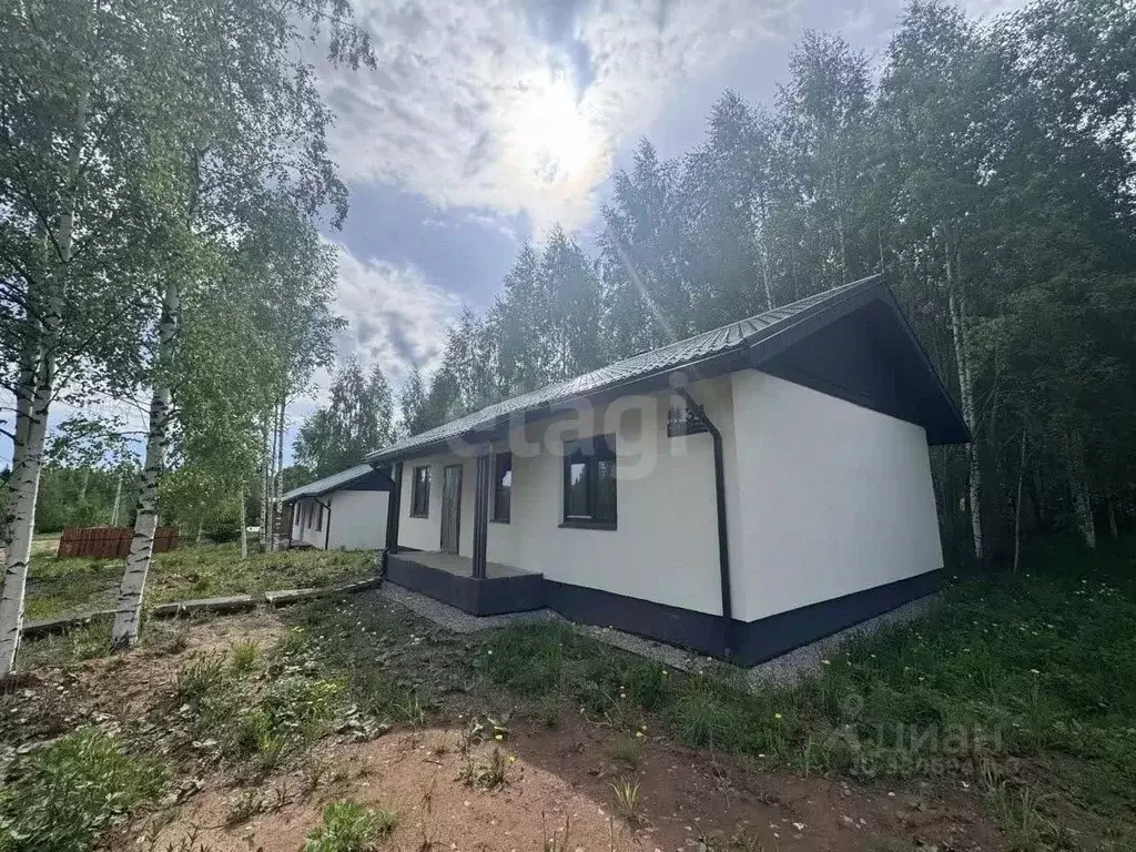 Дом в Пермский край, Добрянский муниципальный округ, д. Бобки ул. ... - Фото 2