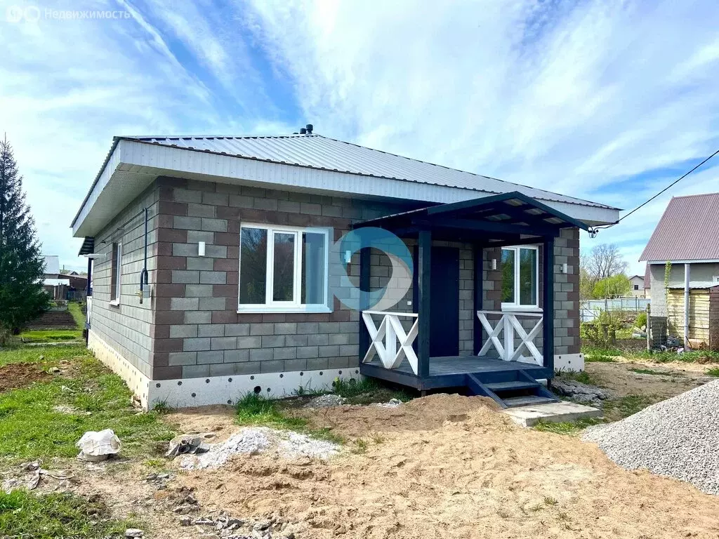 Дом в село Иглино, улица Комарова (120 м) - Фото 2