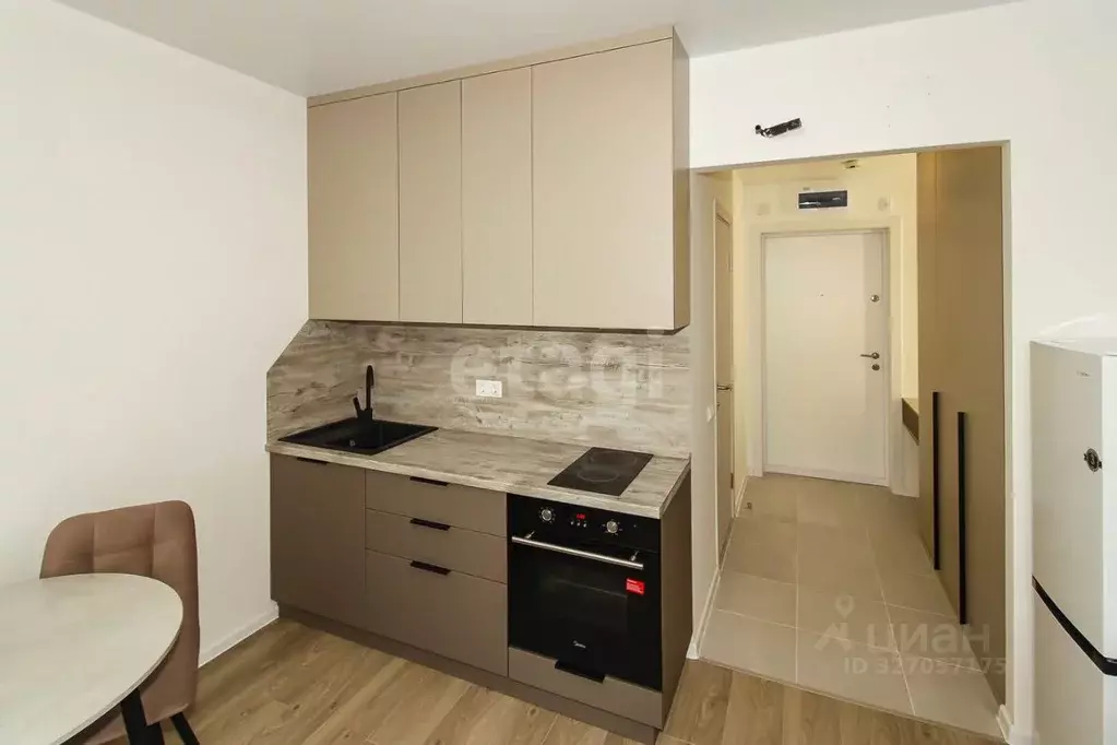 Студия Тюменская область, Тюмень Полевая ул., 117к3 (21.4 м) - Фото 1