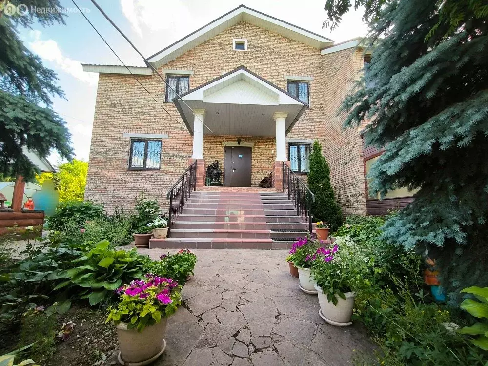 Дом в посёлок городского типа Алексеевка, Первомайская улица, 37А (430 ... - Фото 1