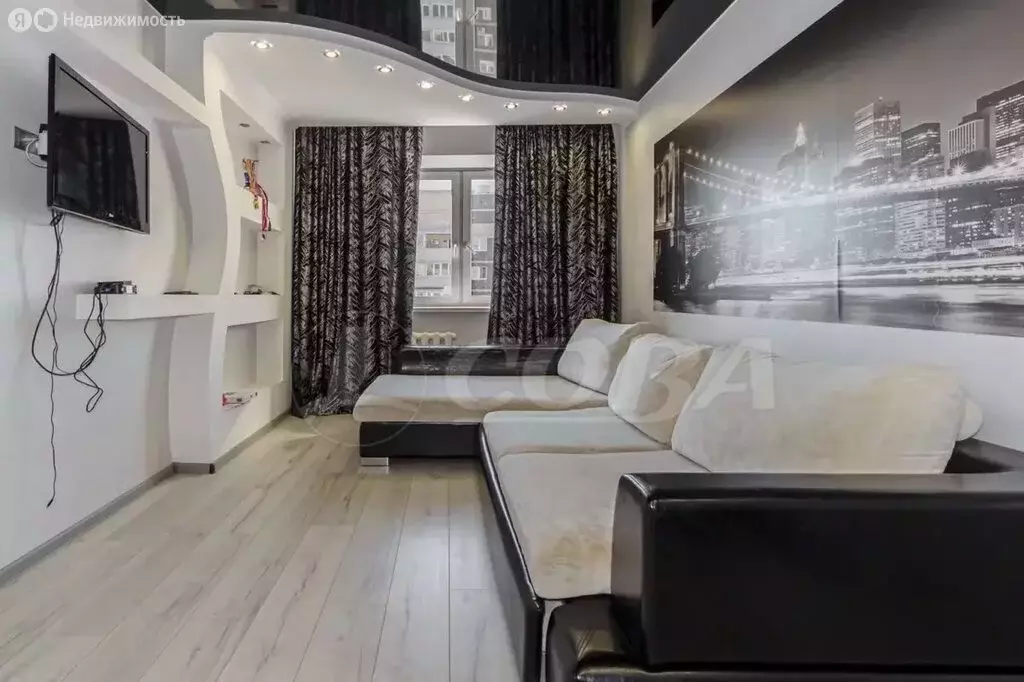 1-комнатная квартира: Тюмень, улица Прокопия Артамонова, 9 (43.2 м) - Фото 0