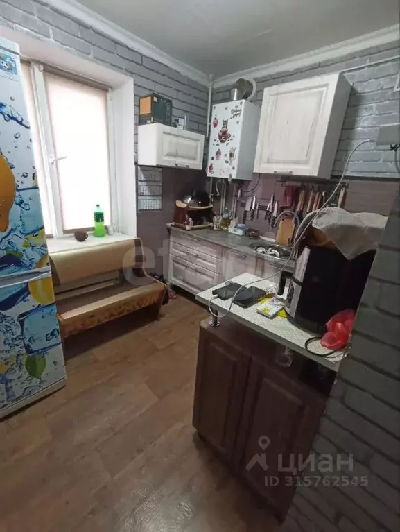 3-к кв. Крым, Красноперекопск 8-й мкр, 9 (49.8 м) - Фото 0