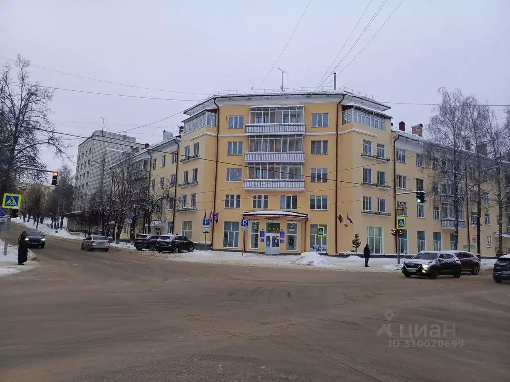 3-к кв. Коми, Сыктывкар Интернациональная ул., 106 (92.2 м) - Фото 0