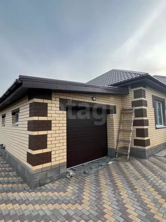 Дом в Белгородская область, Белгородский район, Дубовское с/пос, пос. ... - Фото 1