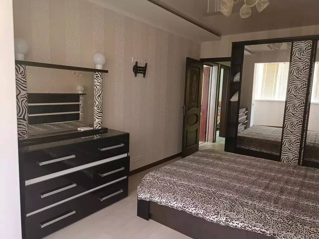 2-к кв. Крым, Алушта ул. Богдана Хмельницкого, 39 (61.0 м) - Фото 2