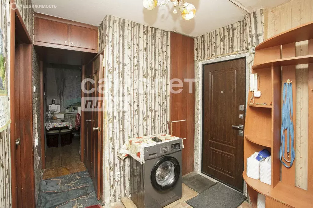 3-комнатная квартира: Кемерово, Ленинградский проспект, 43 (61.7 м) - Фото 2