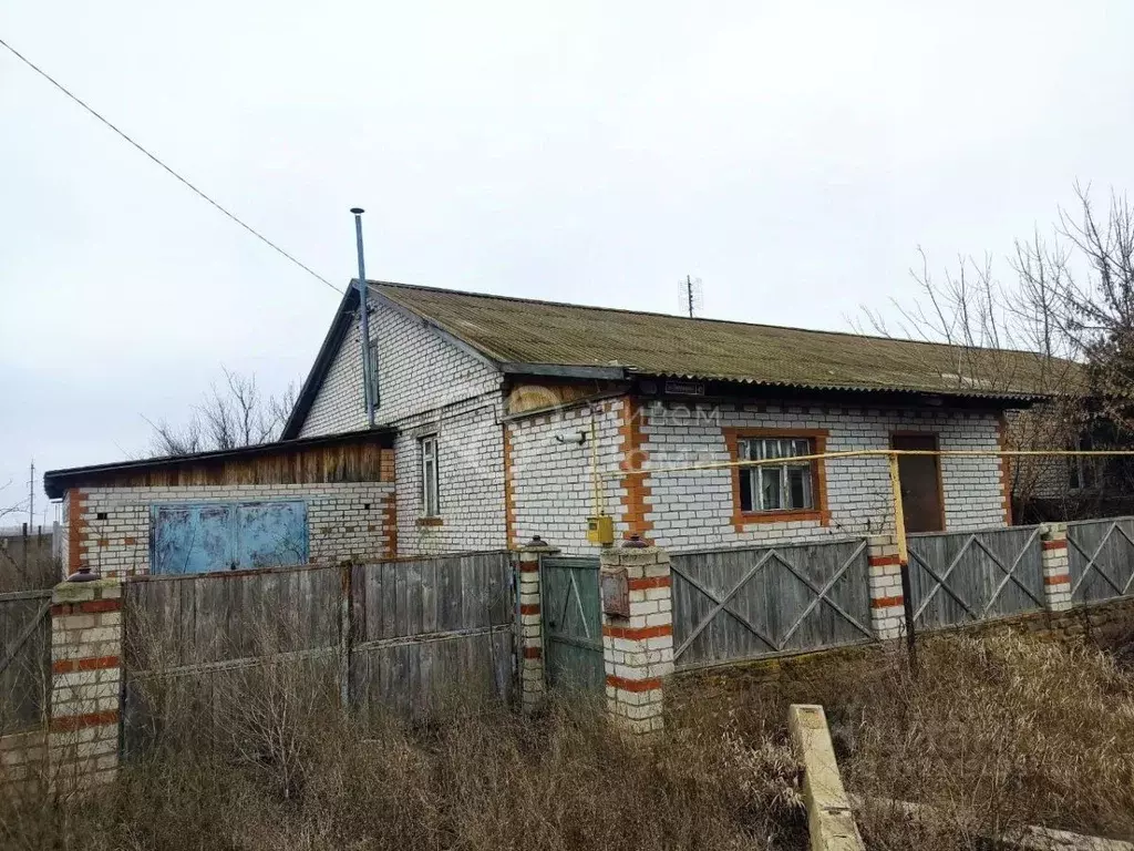Дом в Волгоградская область, Иловлинский район, Качалинское с/пос, ... - Фото 1