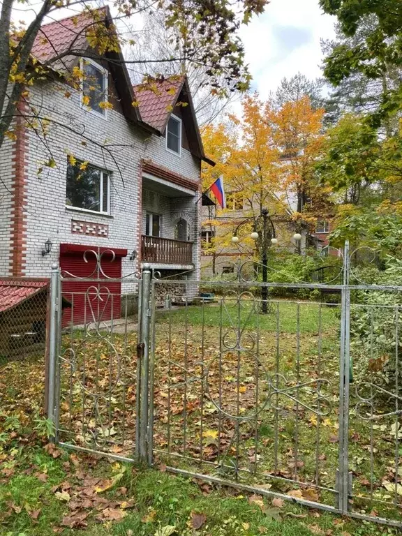 Дом в Ленинградская область, Приозерский район, Красноозерное с/пос, ... - Фото 1