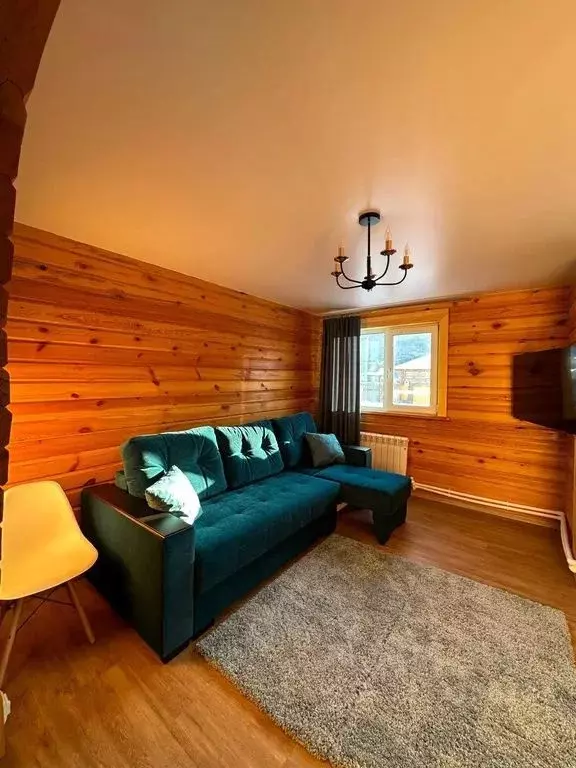 Дом в Алтай, Майминский район, Манжерокское с/пос, с. Озерное ул. ... - Фото 1