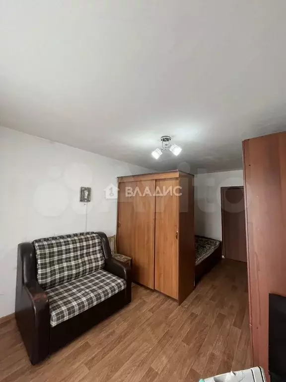 Комната 18 м в 3-к., 3/5 эт. - Фото 1