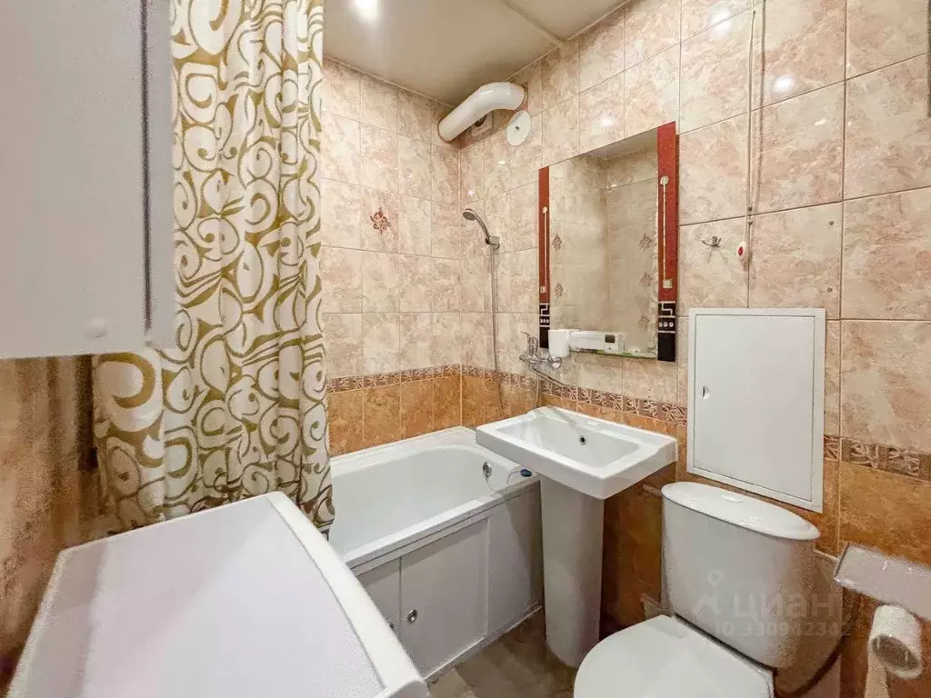 2-к кв. Псковская область, Псков наб. Реки Великой, 4 (43.1 м) - Фото 1