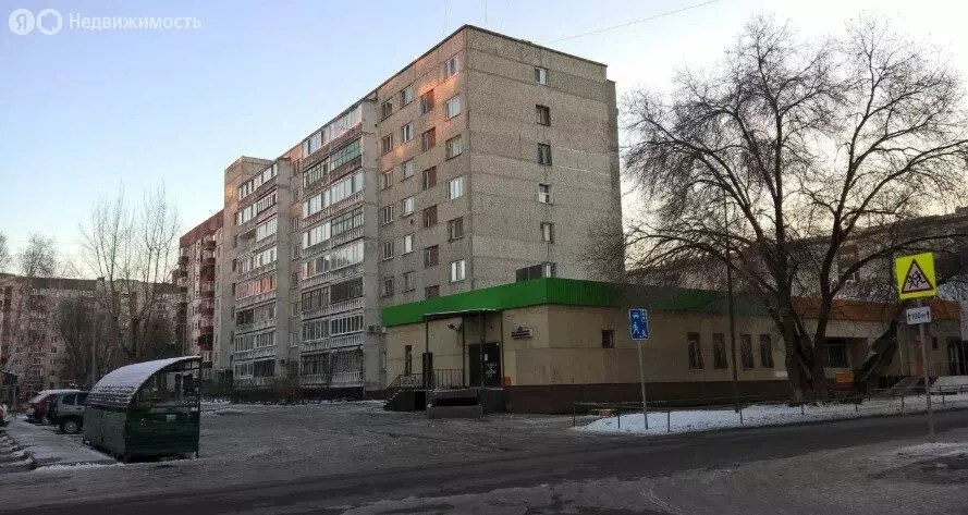 1-комнатная квартира: Тюмень, улица 50 лет Октября, 72 (28.5 м) - Фото 2