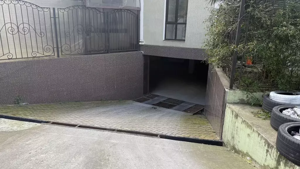 Гараж в Краснодарский край, Сочи Кутаисская ул., 1/1 (24 м) - Фото 1