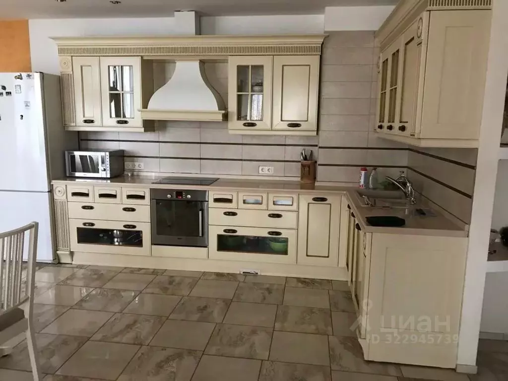 3-к кв. Самарская область, Самара ул. Осипенко, 3 (145.0 м) - Фото 1