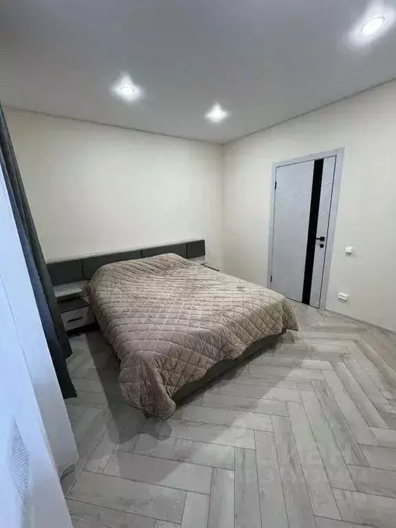 2-к кв. Татарстан, Казань ул. Александра Курынова, 4 (53.0 м) - Фото 1