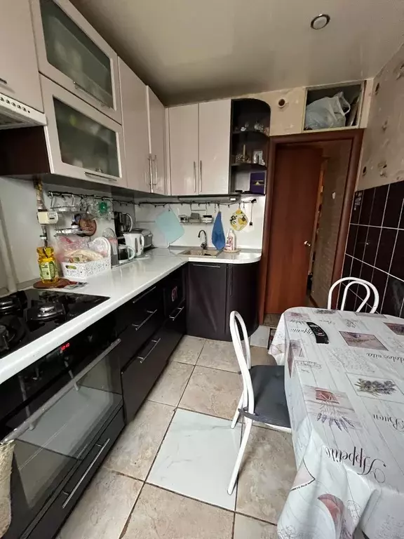 Продаётся 4-к квартира, 61.7 м - Фото 0