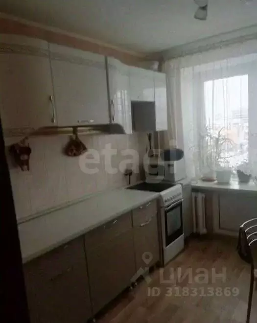 2-к кв. Тюменская область, Тюмень ул. Пермякова, 23 (50.0 м) - Фото 0
