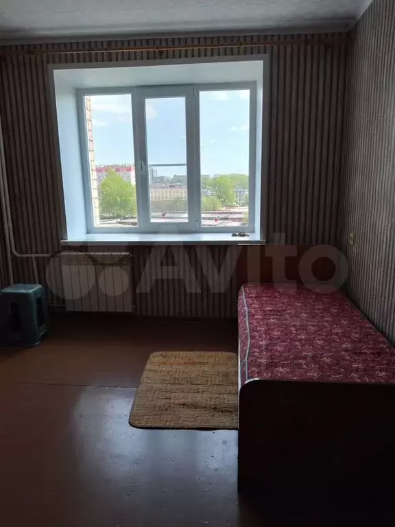 Комната 17 м в 8-к., 6/9 эт. - Фото 0