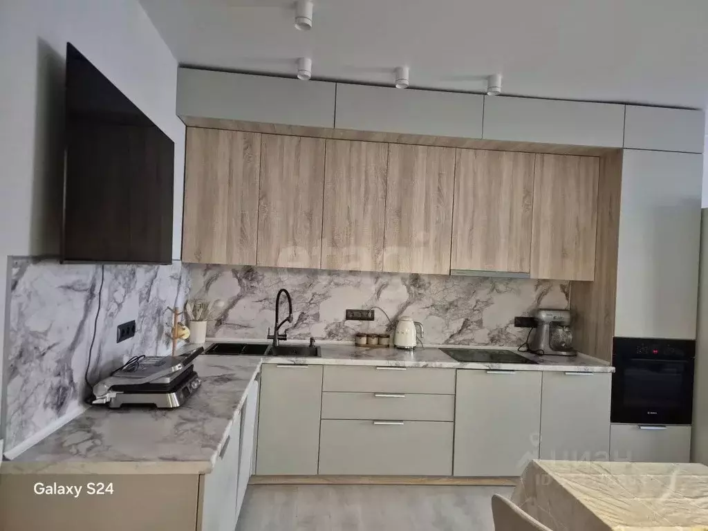 2-к кв. Ханты-Мансийский АО, Сургут тракт Тюменский, 2 (67.0 м) - Фото 2