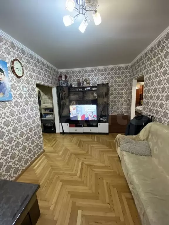 3-к. квартира, 56 м, 5/5 эт. - Фото 0