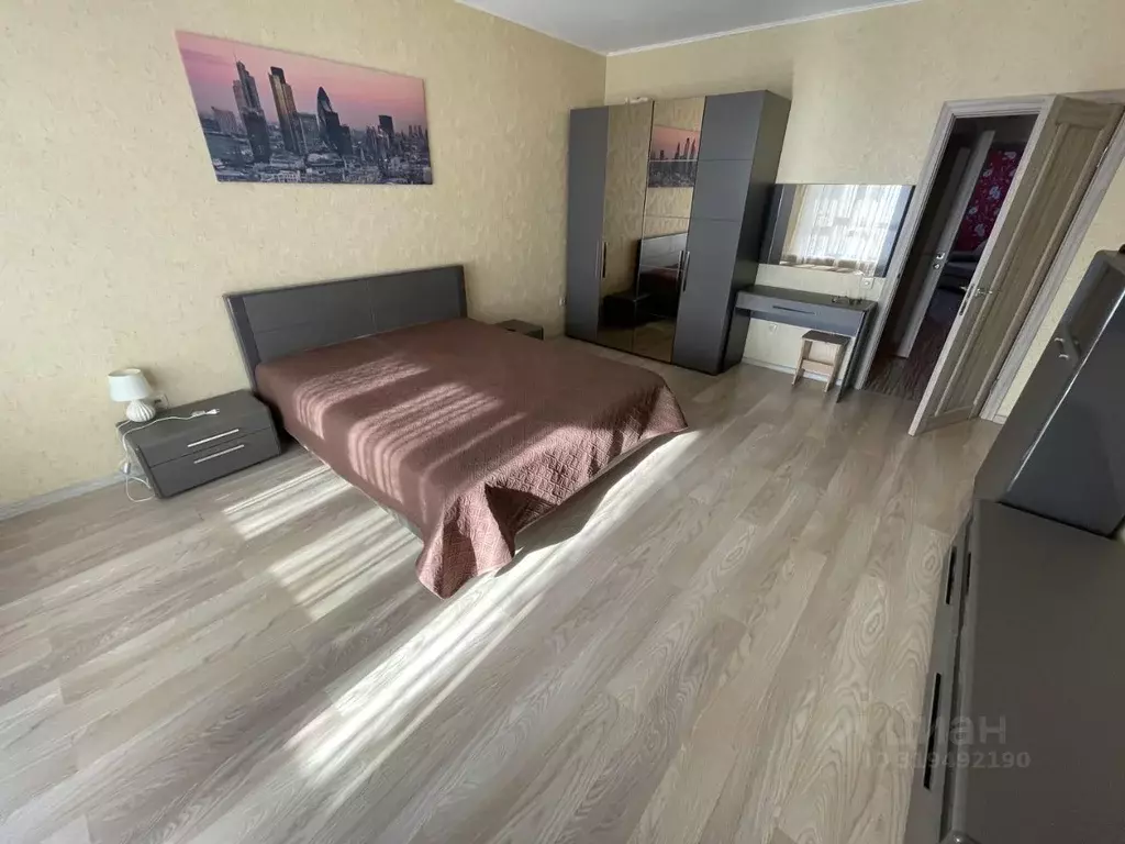 2-к кв. Красноярский край, Красноярск ул. Авиаторов, 39 (72.0 м) - Фото 1
