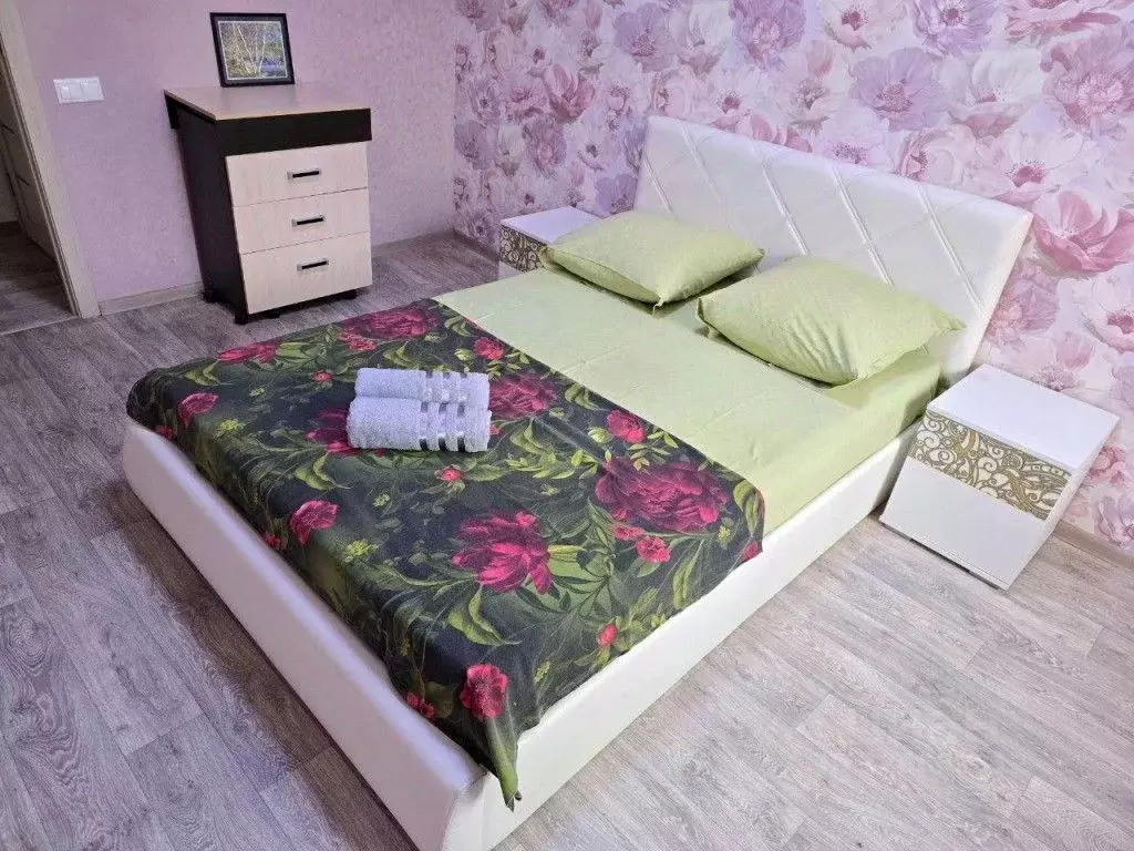 2-к кв. Ханты-Мансийский АО, Сургут просп. Ленина, 58 (62.0 м) - Фото 1