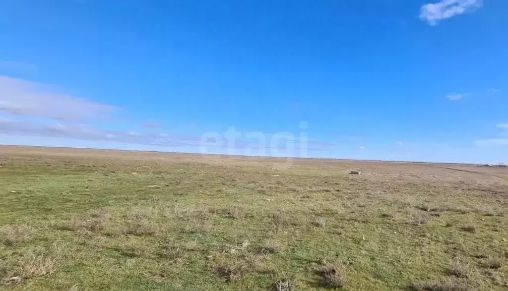 Участок в Крым, Ленинский район, Семисотское с/пос, с. Каменское ул. ... - Фото 1