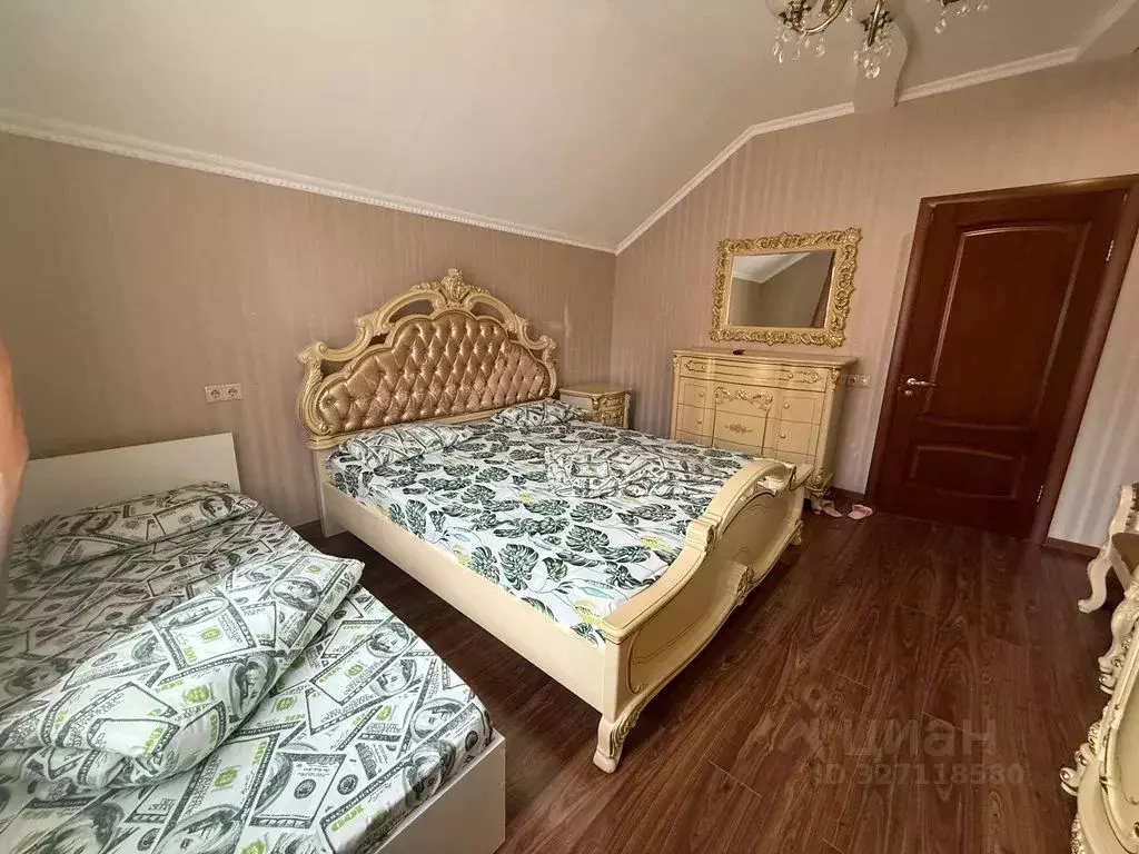 Комната Москва, Москва, Троицк ул. Терновая, 18 - Фото 1