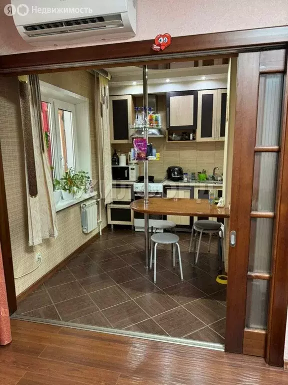 3-комнатная квартира: Абакан, улица Вяткина, 49 (57.2 м) - Фото 0