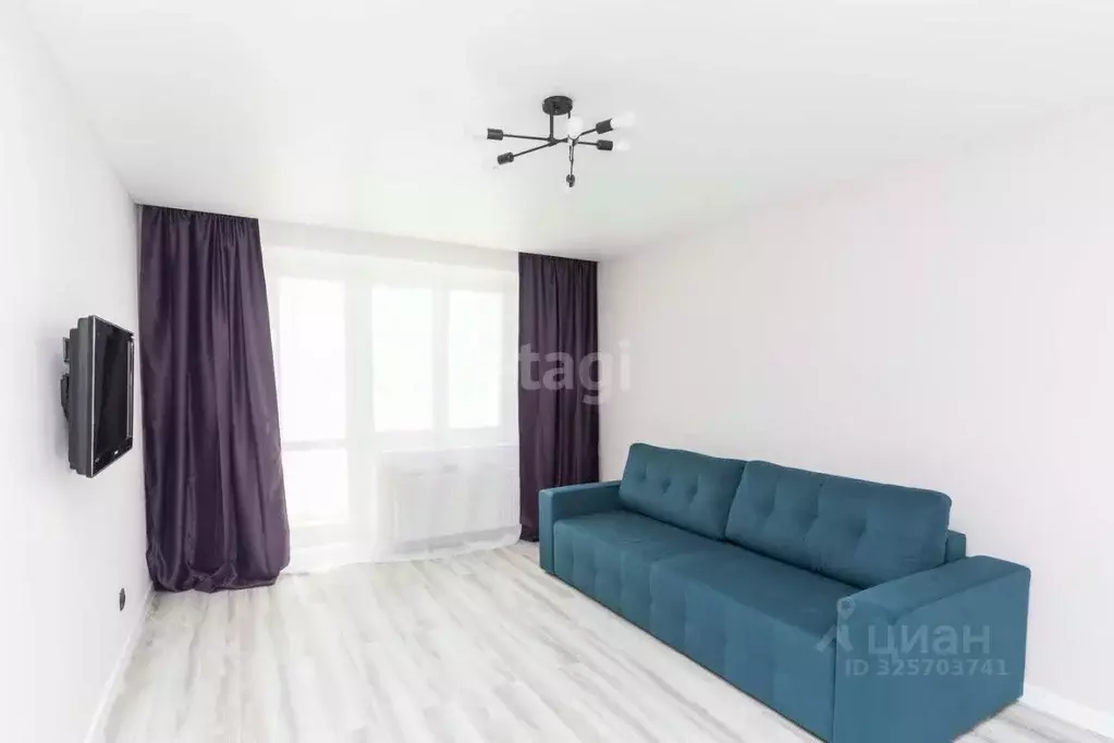 1-к кв. Тюменская область, Тюмень ул. Валентины Трофимовой, 12 (36.4 ... - Фото 1