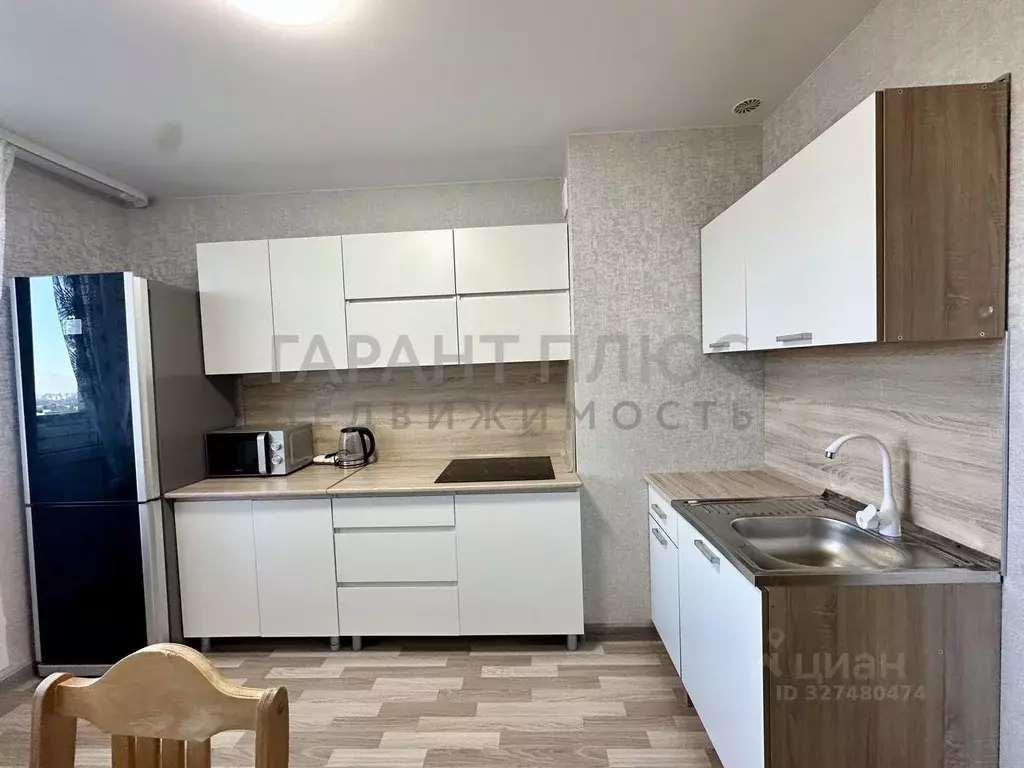 3-к кв. Липецкая область, Липецк ул. Молодежная, 9 (80.0 м) - Фото 2