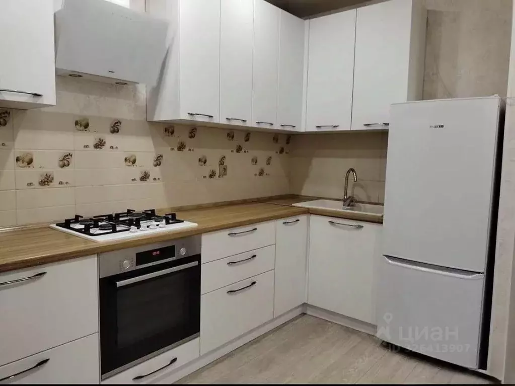 1-к кв. Татарстан, Казань ул. Фикрята Табеева, 5 (35.0 м) - Фото 1