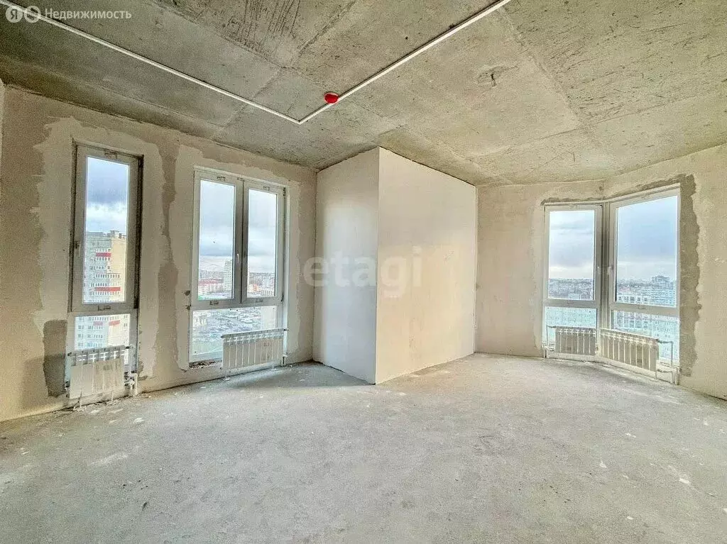 2-комнатная квартира: Калининград, улица Гайдара, 90 (69.7 м) - Фото 1