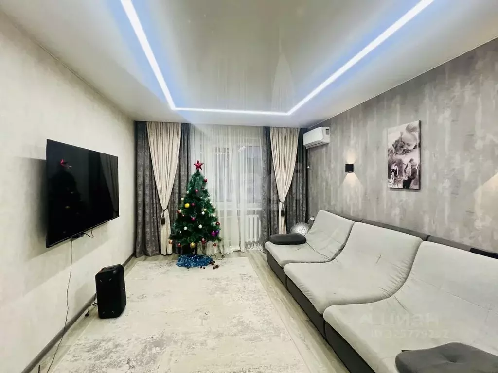 3-к кв. Белгородская область, Губкин ул. Петра Великого, 10 (62.1 м) - Фото 1