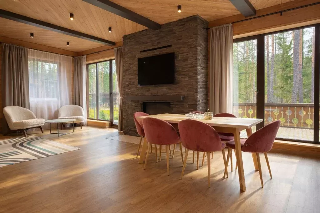 Дом в Ленинградская область, Всеволожский район, Бугровское городское ... - Фото 1