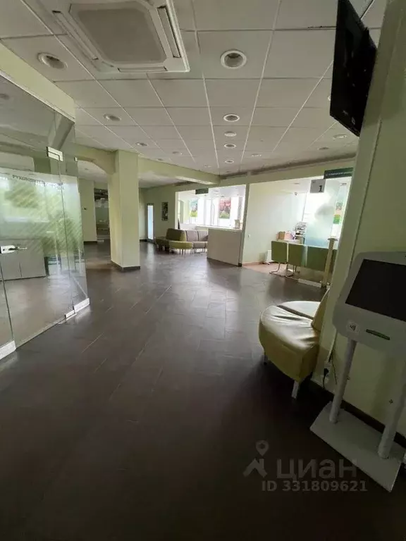 Помещение свободного назначения в Саха (Якутия), Ленск ул. Ленина, 76 ... - Фото 2