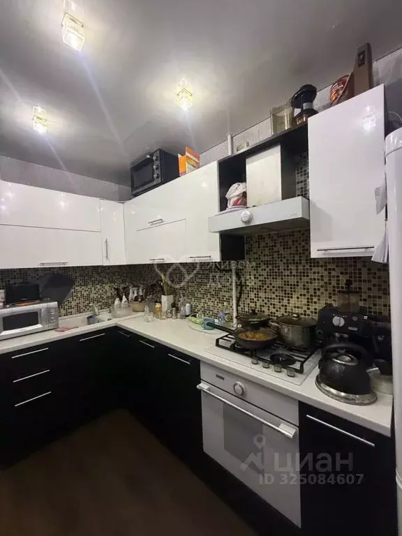 2-к кв. Волгоградская область, Волгоград ул. Елисеева, 15А (51.0 м) - Фото 2