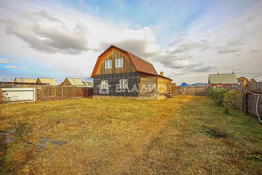 Дом в Бурятия, Иволгинский район, Гурульбинское с/пос, с. Поселье  ... - Фото 0