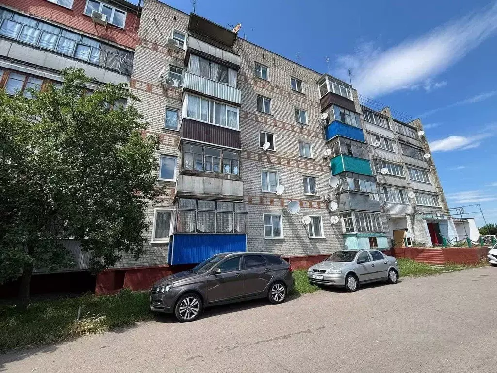 2-к кв. Белгородская область, Валуйки Новая ул., 5 (49.7 м) - Фото 0