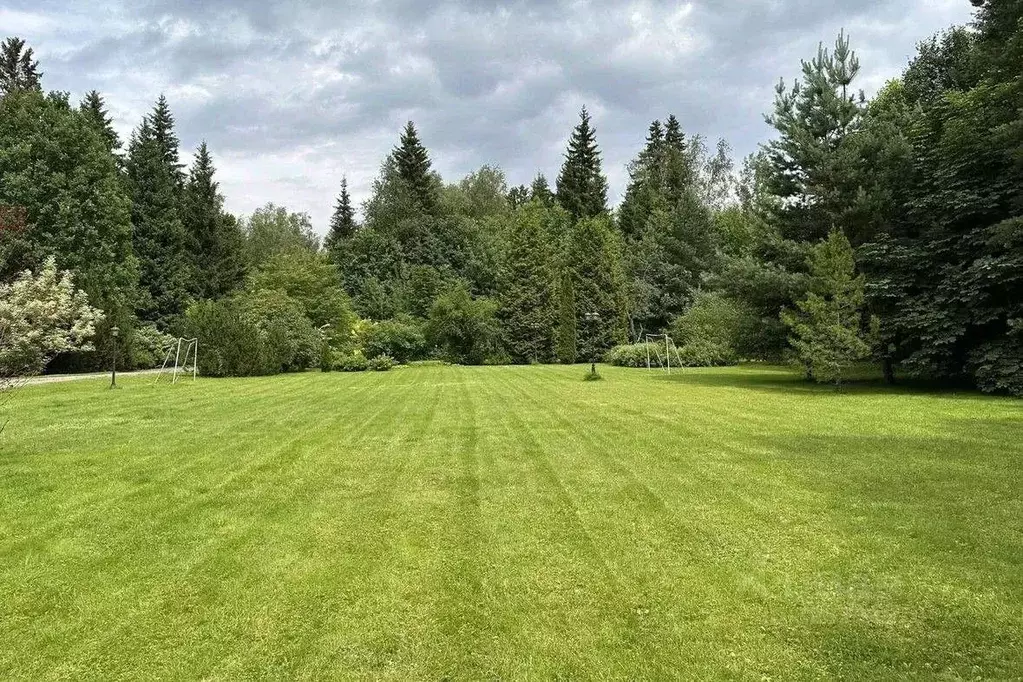 Участок в Московская область, Наро-Фоминский городской округ, д. ... - Фото 1