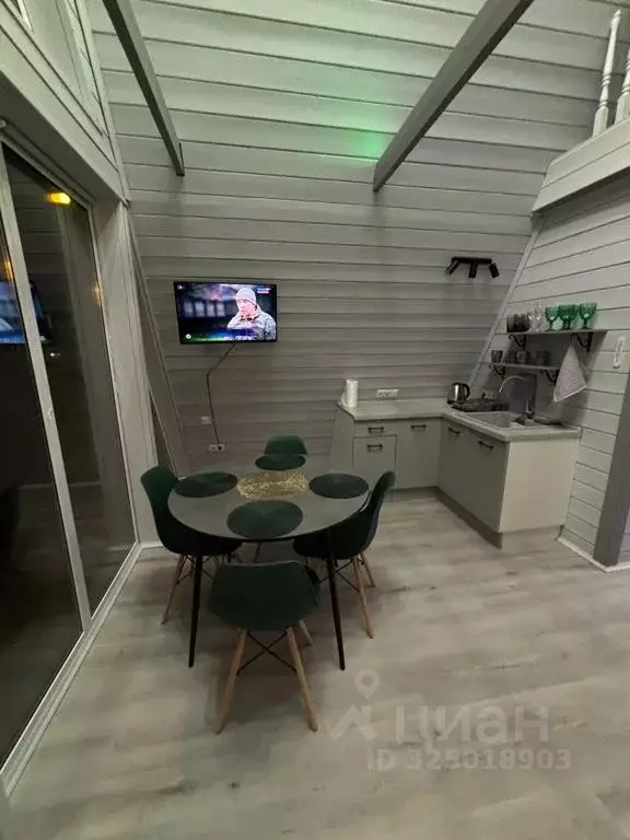 Дом в Ленинградская область, Ломоносовский район, Аннинское городское ... - Фото 1