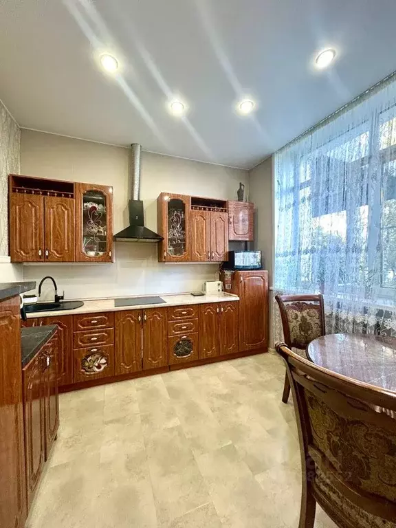 2-к кв. Кировская область, Киров Советская ул., 81 (50.0 м) - Фото 1