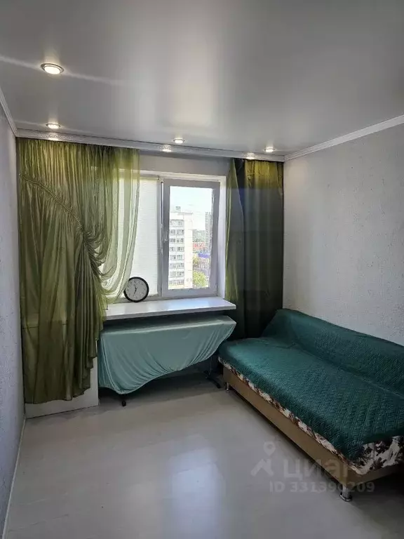 Комната Омская область, Омск ул. Крупской, 3 (11.0 м) - Фото 1