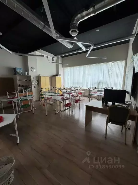 Помещение свободного назначения в Москва Смольная ул., 2 (341 м) - Фото 1